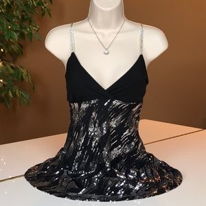 CODIGO BLACK TOP WITH SILVER SEQUINS SIZE MEDIUM